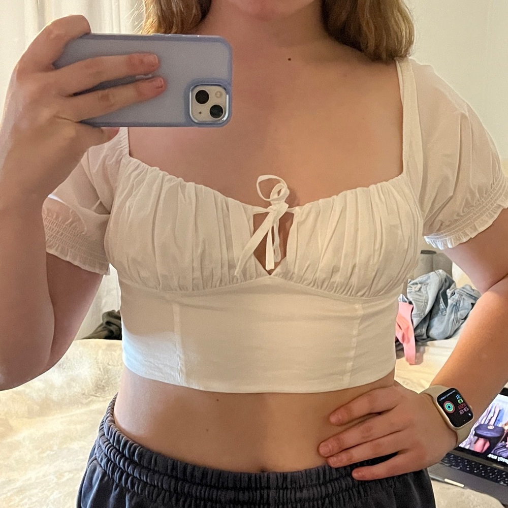 white aritzia top